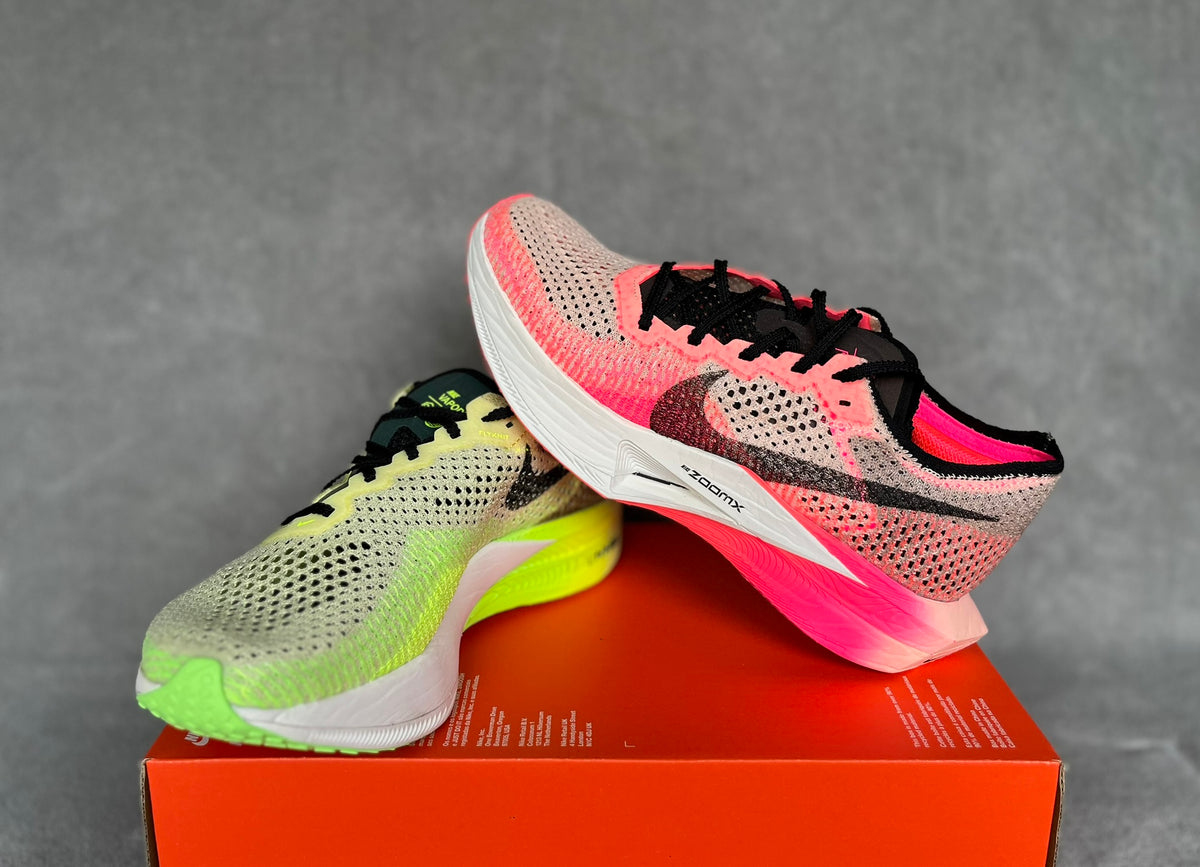 Nike Zoomx Vaporfly Next% 3   //  *NEU*  //  Gr.42 (FQ8109-331)