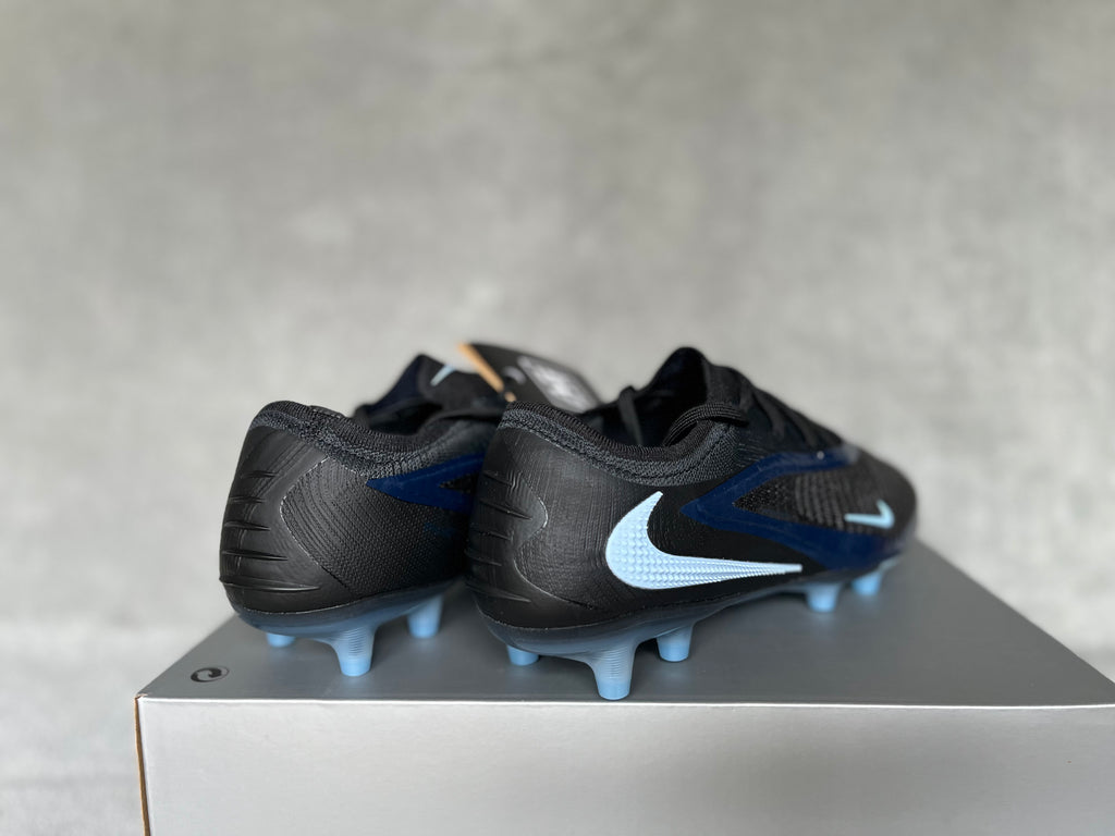 Nike Phantom 6 Low Elite AG // *NEU* // Gr.42 (HQ2335 003)