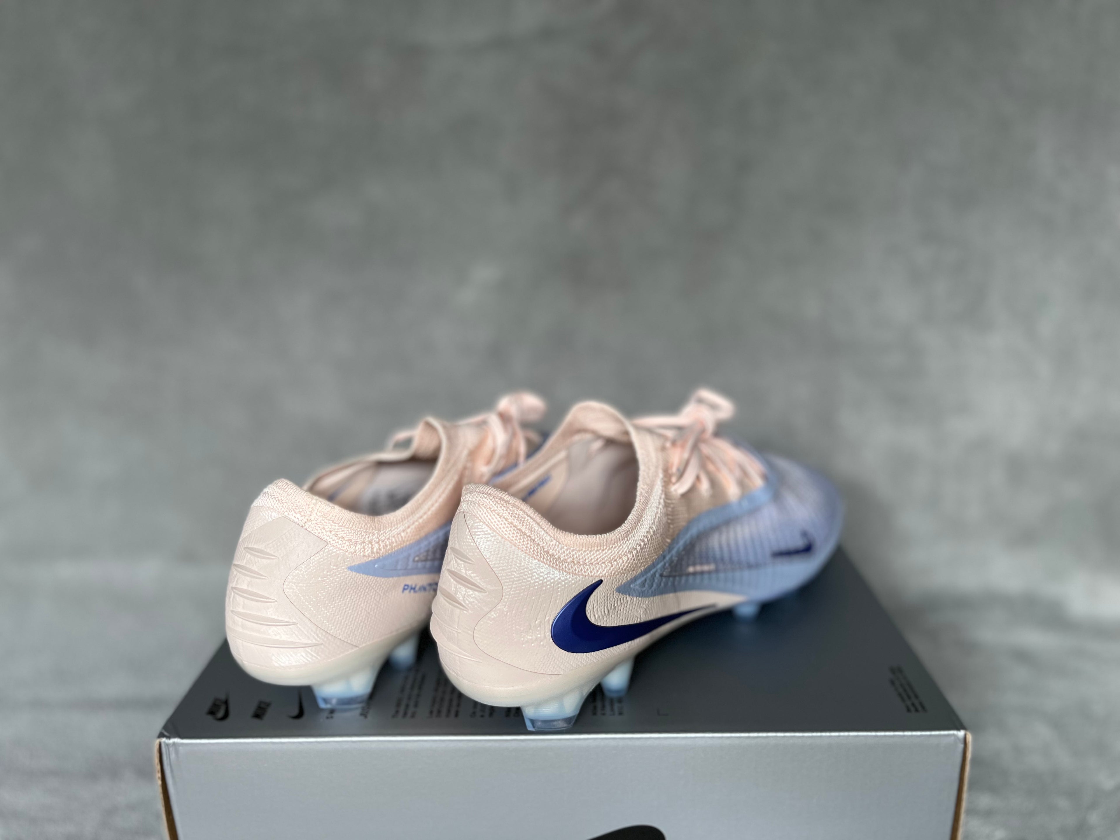 Nike Phantom 6 Low Elite FG LV8 // *NEU* // Gr.42,5 (IO8217 008)